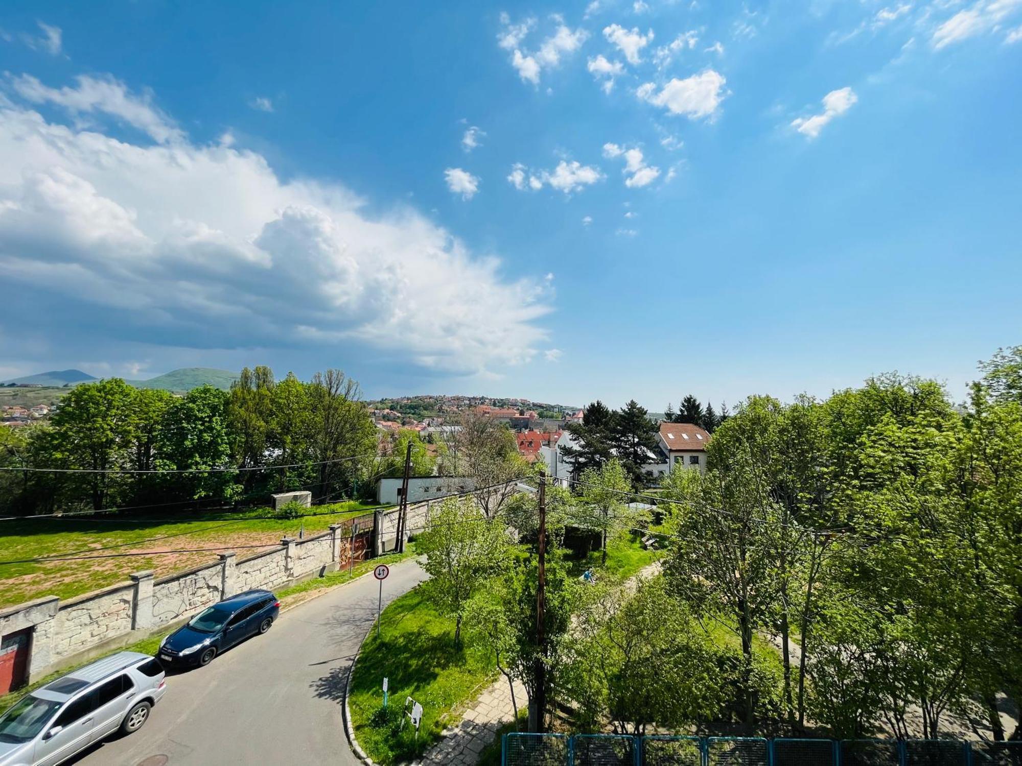 Hotel Korona Wellness, Rendezveny Es Borszalloda Eger Ruang foto